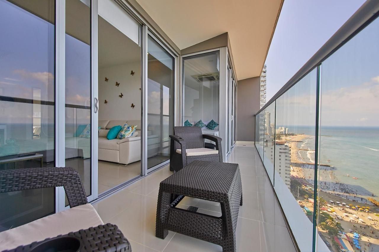 Beachfront Paradise With Outstanding Sunset Views *