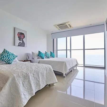 Beachfront Paradise With Outstanding Sunset Views Apartment
